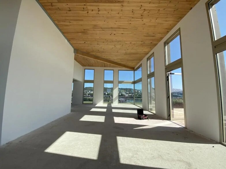 Bureau dans Rouen à louer - Photo de l’immeuble – Image 1 sur 4