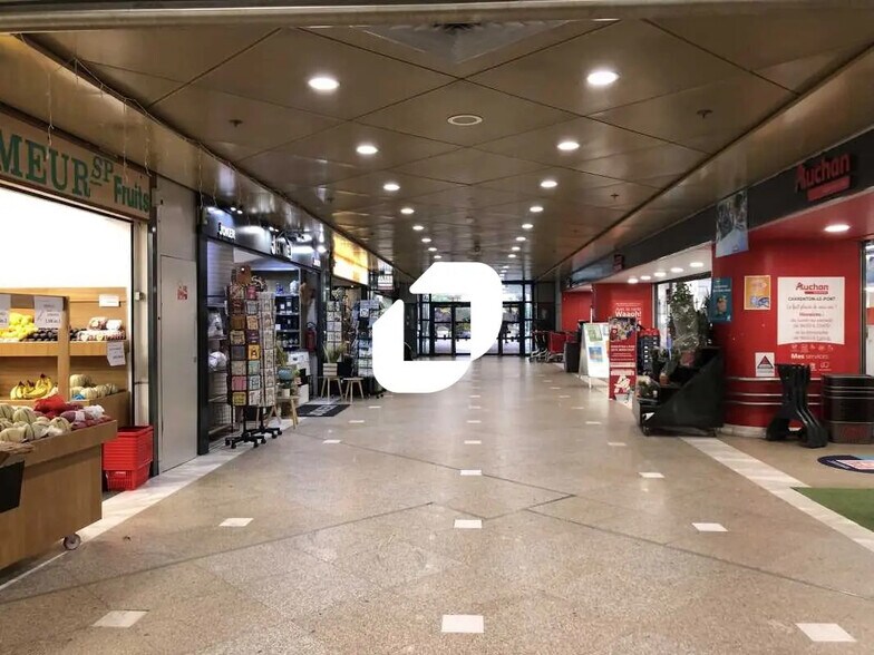 Local commercial dans Charenton-le-Pont à louer - Photo de l’immeuble – Image 2 sur 3