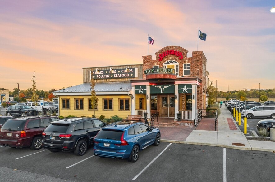 5126 N Main St, Mishawaka, IN à vendre - Photo principale – Image 1 sur 6