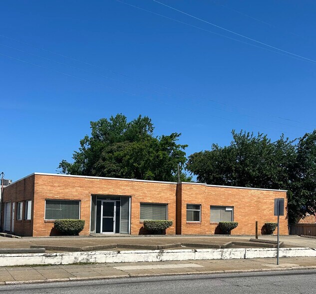 2507 Monticello Ave, Norfolk, VA à vendre - Photo principale – Image 1 sur 5