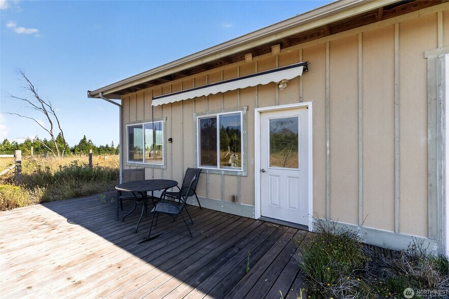 1002 Lemmon Rd, Port Angeles, WA à vendre - Photo de l’immeuble – Image 3 sur 27