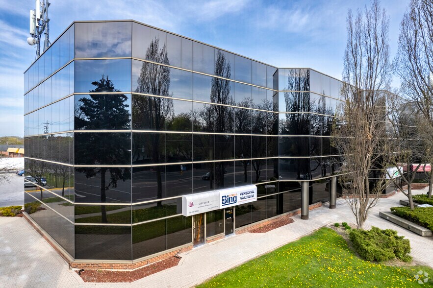 1370 Don Mills Rd, Toronto, ON à louer - Photo de l’immeuble – Image 1 sur 7
