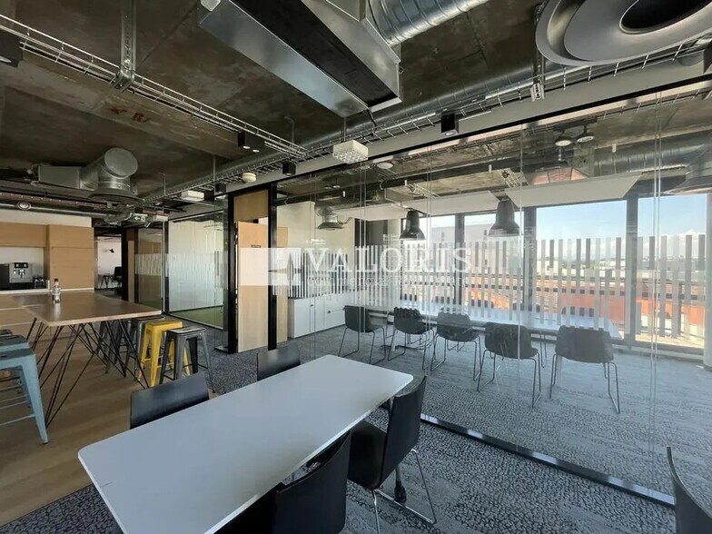 Bureau dans Lyon à louer - Photo de l’immeuble – Image 2 sur 13