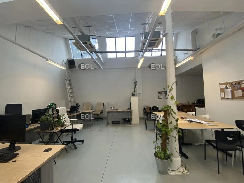 Local d’activités dans Lyon à louer - Photo de l’immeuble – Image 3 sur 13