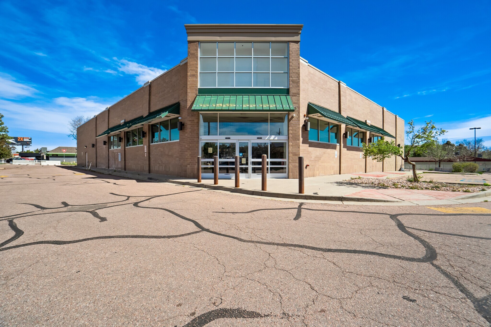 4305 E Platte Ave, Colorado Springs, CO à vendre Photo principale– Image 1 sur 6