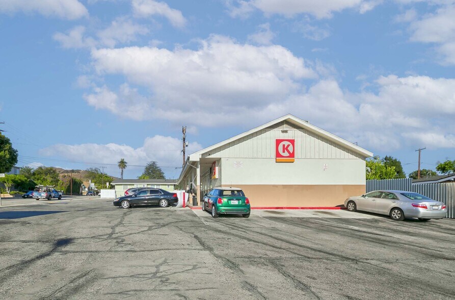 12604 Beverly Blvd, Whittier, CA à vendre - Photo de l’immeuble – Image 2 sur 3