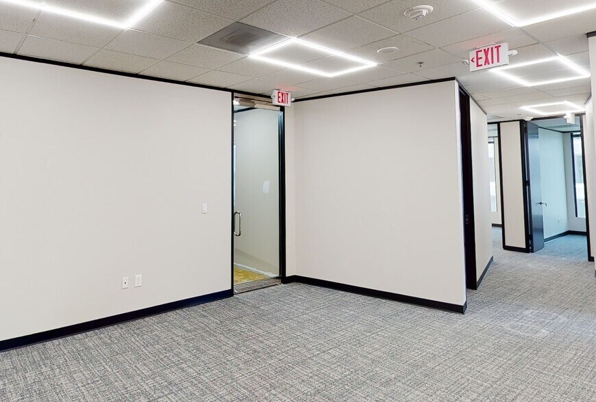 2100 West Loop South, Houston, TX à louer - Numérisation 3D Matterport – Image 2 sur 14