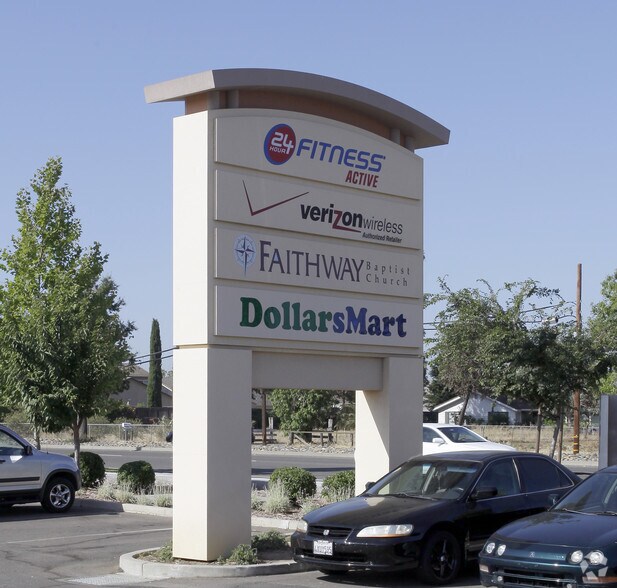 8457-8465 Elk Grove Florin Rd, Elk Grove, CA à louer - Photo de l’immeuble – Image 3 sur 7