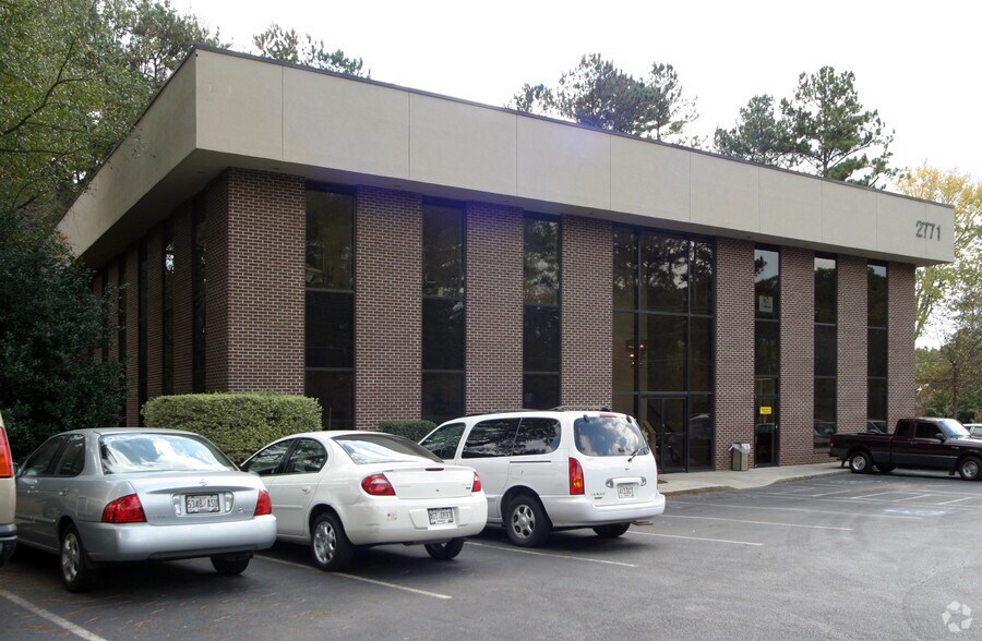 2771 Lawrenceville Hwy, Decatur, GA à vendre - Photo de l’immeuble – Image 2 sur 3