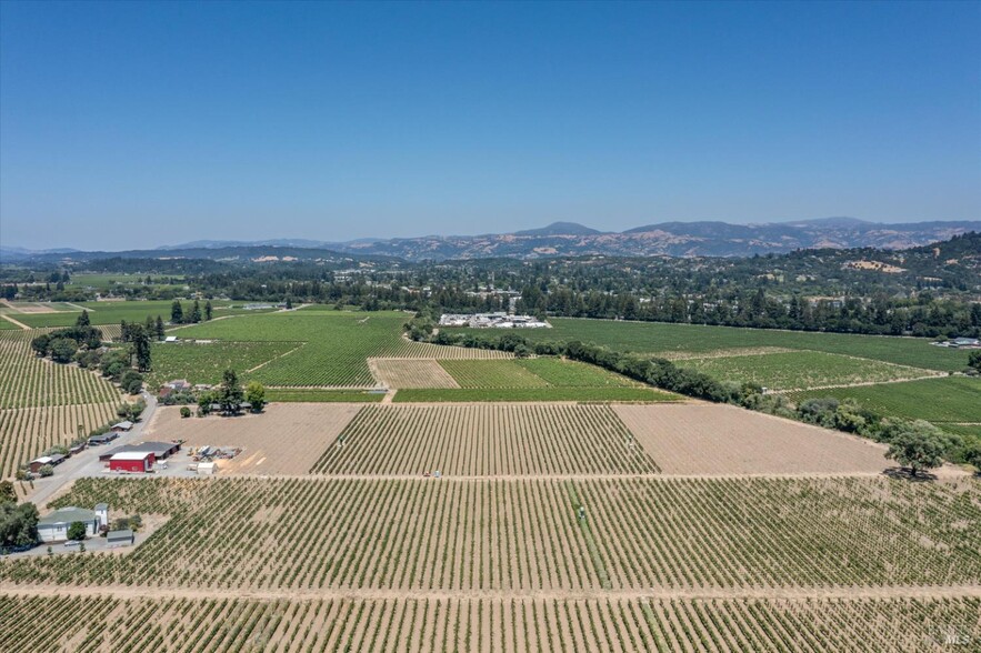 1558 Magnolia Dr, Healdsburg, CA à vendre - Aérien – Image 3 sur 30