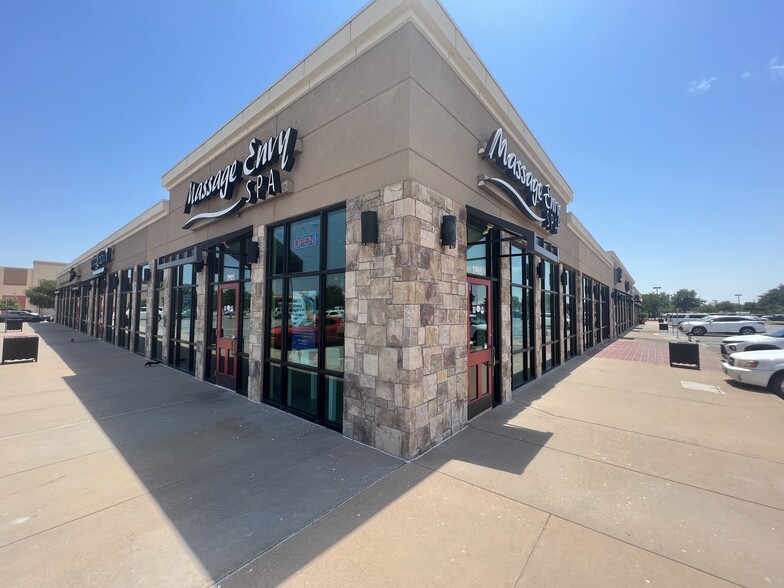 Kell Blvd, Wichita Falls, TX à louer - Photo de l’immeuble – Image 3 sur 7