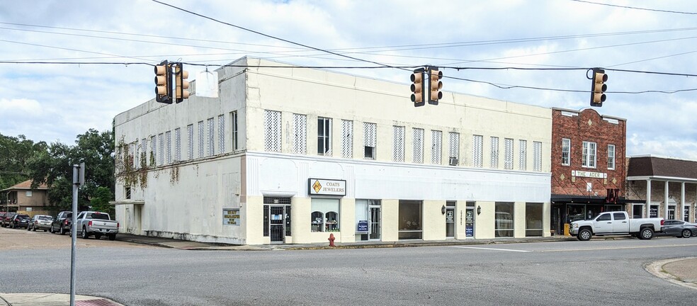 438 Main St, Liberty, TX à louer - Photo principale – Image 1 sur 14