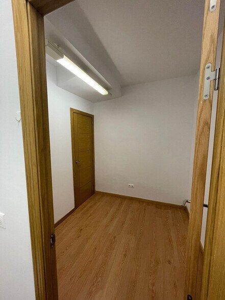 Local commercial dans Córdoba, Córdoba à louer - Photo de l’immeuble – Image 3 sur 8