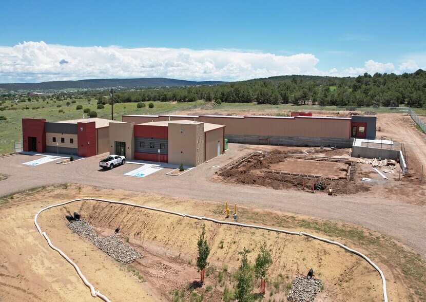 1376 NM 333, Tijeras, NM à louer - Photo de l’immeuble – Image 1 sur 8