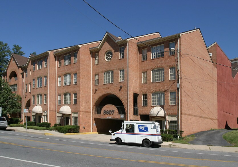 8607-8609 2nd Ave, Silver Spring, MD à vendre - Photo de l’immeuble – Image 2 sur 7