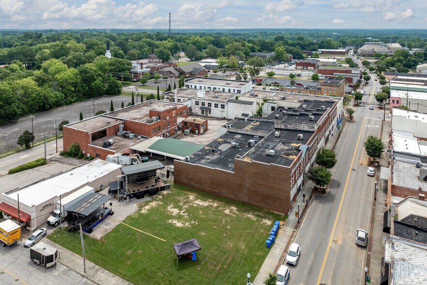 209-227 S Main St, Lancaster, SC à vendre - Photo de l’immeuble – Image 3 sur 6