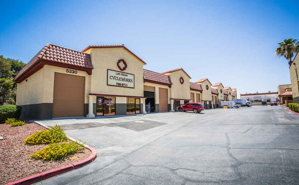 5320 Cameron St, Las Vegas, NV à louer - Photo de l’immeuble – Image 1 sur 5
