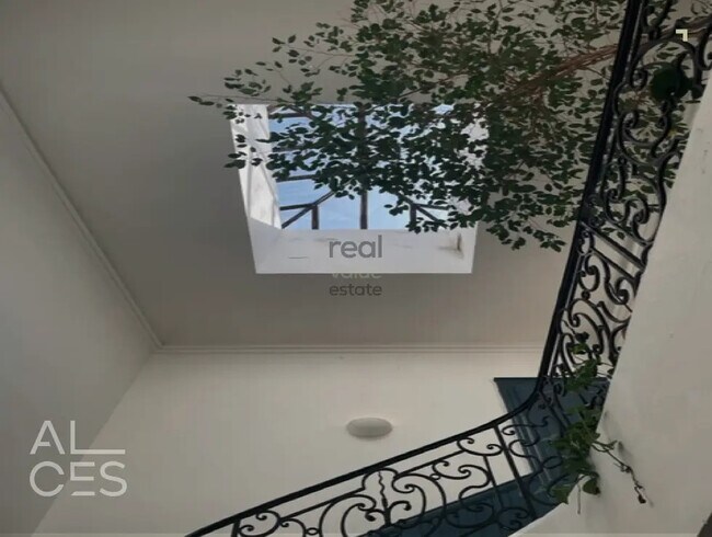 Plus de détails pour Bureau à vendre