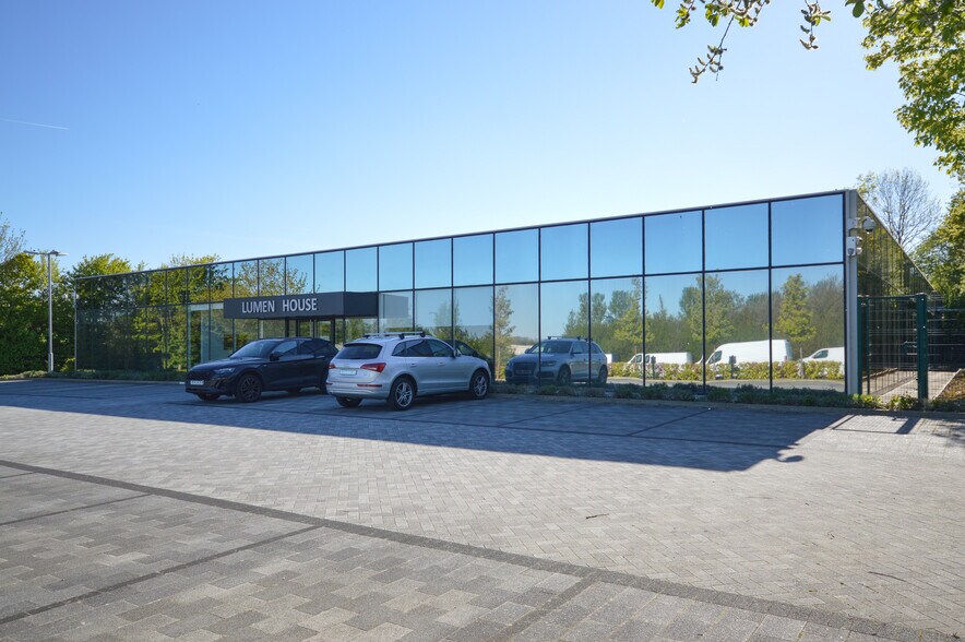 Rockingham Dr, Milton Keynes à louer - Photo de l’immeuble – Image 2 sur 8
