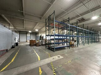 Plus de détails pour 850-900 E Stowell Rd, Santa Maria, CA - Bureau, Industriel/Logistique à louer
