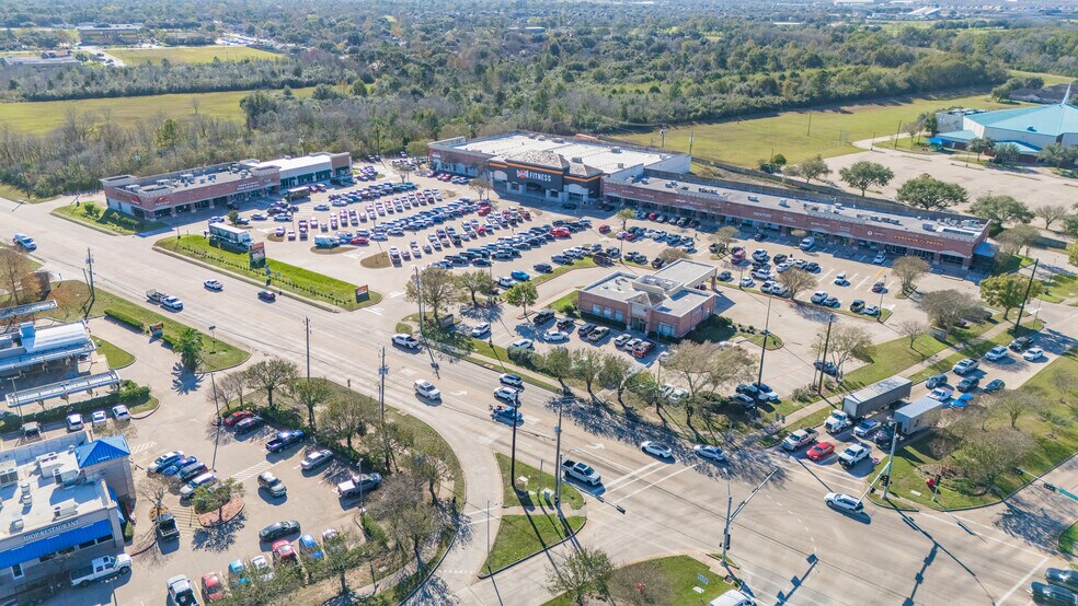 2720-2850 E Broadway St, Pearland, TX à louer - Photo principale – Image 1 sur 10