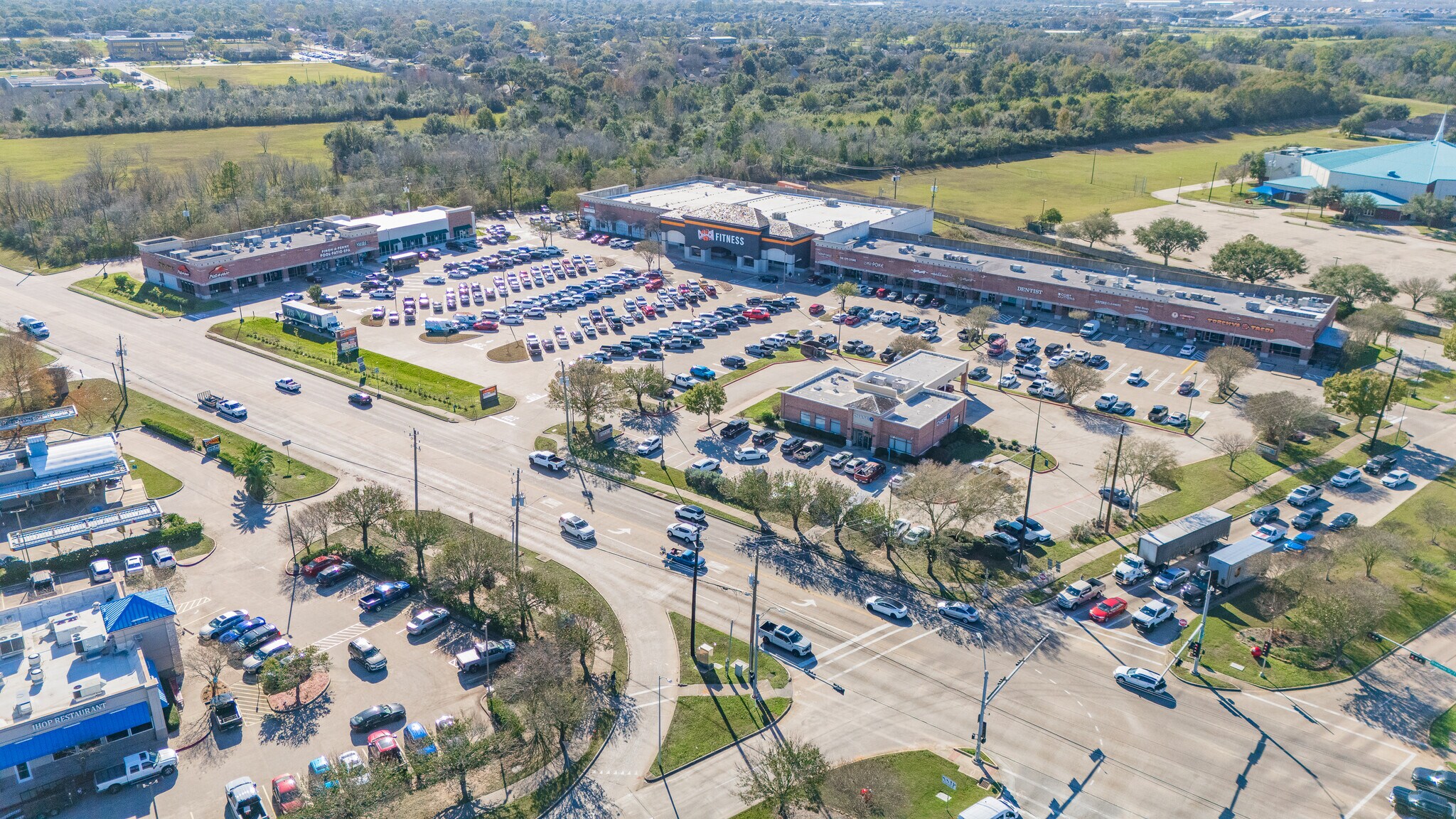 2720-2850 E Broadway St, Pearland, TX à louer Photo principale– Image 1 sur 11