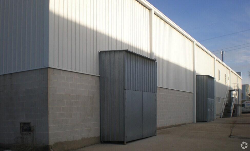 Industriel/Logistique dans Sevilla la Nueva, Madrid à vendre - Photo de l’immeuble – Image 2 sur 9