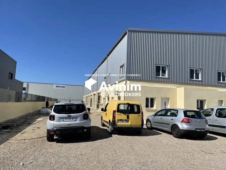 Industriel/Logistique dans Istres à louer - Photo de l’immeuble – Image 2 sur 7