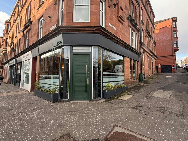 650-656 Dumbarton Rd, Glasgow à vendre - Photo de l’immeuble – Image 1 sur 6