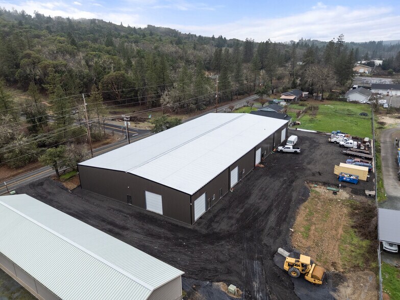 954 Ort Ln, Merlin, OR à louer - Photo de l’immeuble – Image 2 sur 14