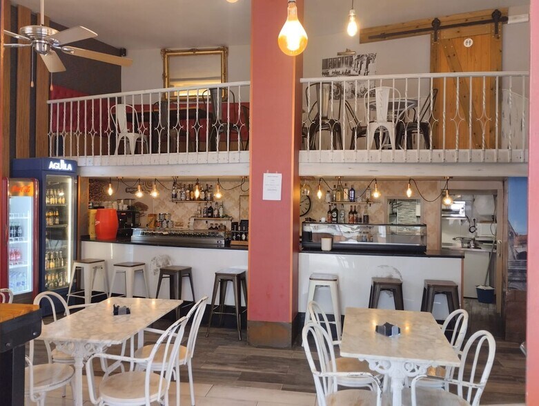 Local commercial dans Valladolid à louer - Photo de l’immeuble – Image 1 sur 35