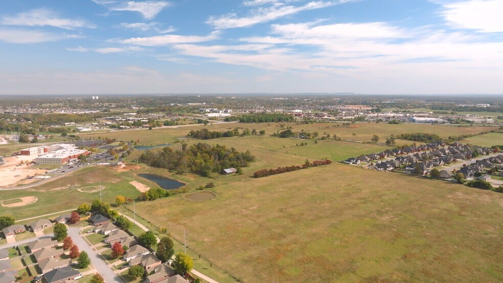 W Pleasant Grove Rd, Rogers, AR à vendre - Vidéo sur l’annonce professionnelle – Image 3 sur 16