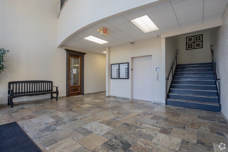 8711 Highway 6 N, Houston, TX à louer - Hall d’entrée – Image 3 sur 11