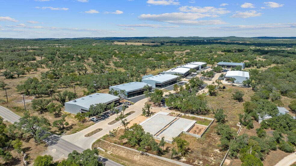 14510 Fitzhugh Rd, Austin, TX à louer - Photo de l’immeuble – Image 1 sur 6