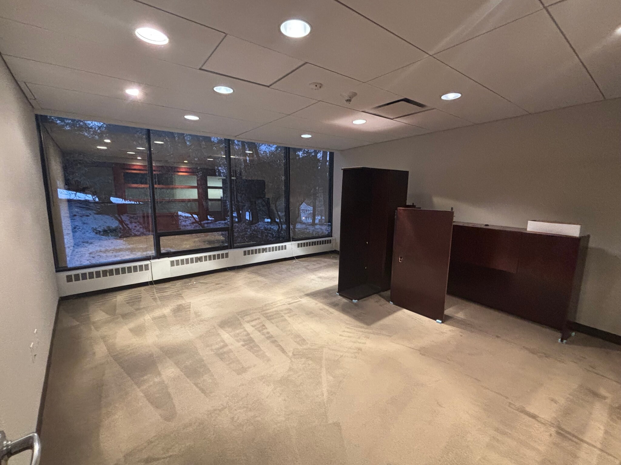 555 Pleasantville Rd, Briarcliff Manor, NY à louer Photo de l’immeuble– Image 1 sur 1