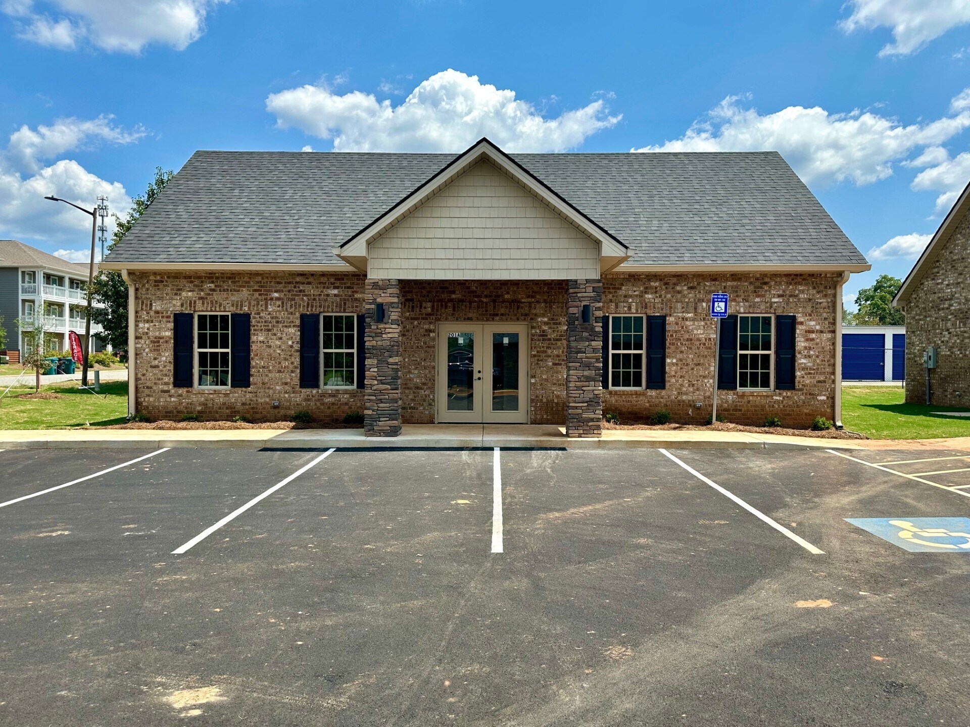 201 Club Villa Court, Kathleen, GA à louer Photo de l’immeuble– Image 1 sur 5