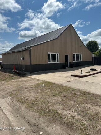 Plus de détails pour 303 S Main St, Northwood, ND - Spécialisé à vendre