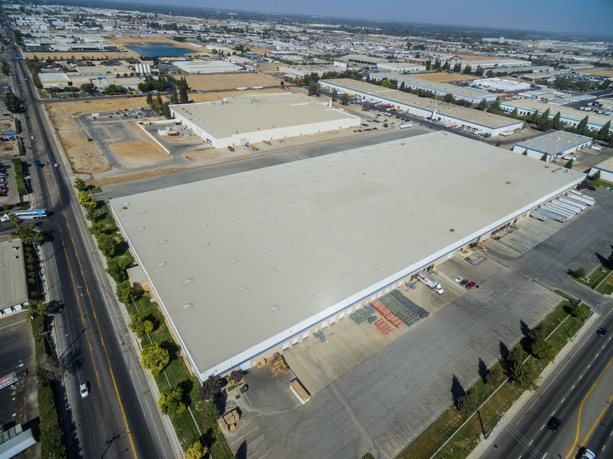480 E North Ave, Fresno, CA à louer Aérien– Image 1 sur 1