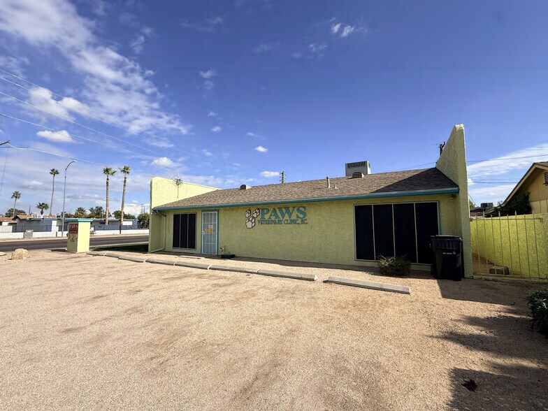 1721 E University Dr, Mesa, AZ à vendre - Photo principale – Image 1 sur 13