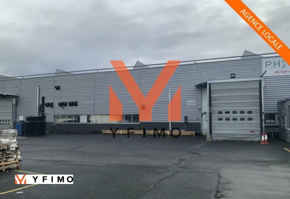 Local d’activités dans Sartrouville à louer Photo de l’immeuble– Image 1 sur 13