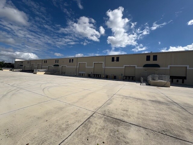 4407-4497 SW Martin Hwy, Palm City, FL à louer - Photo de l’immeuble – Image 2 sur 12