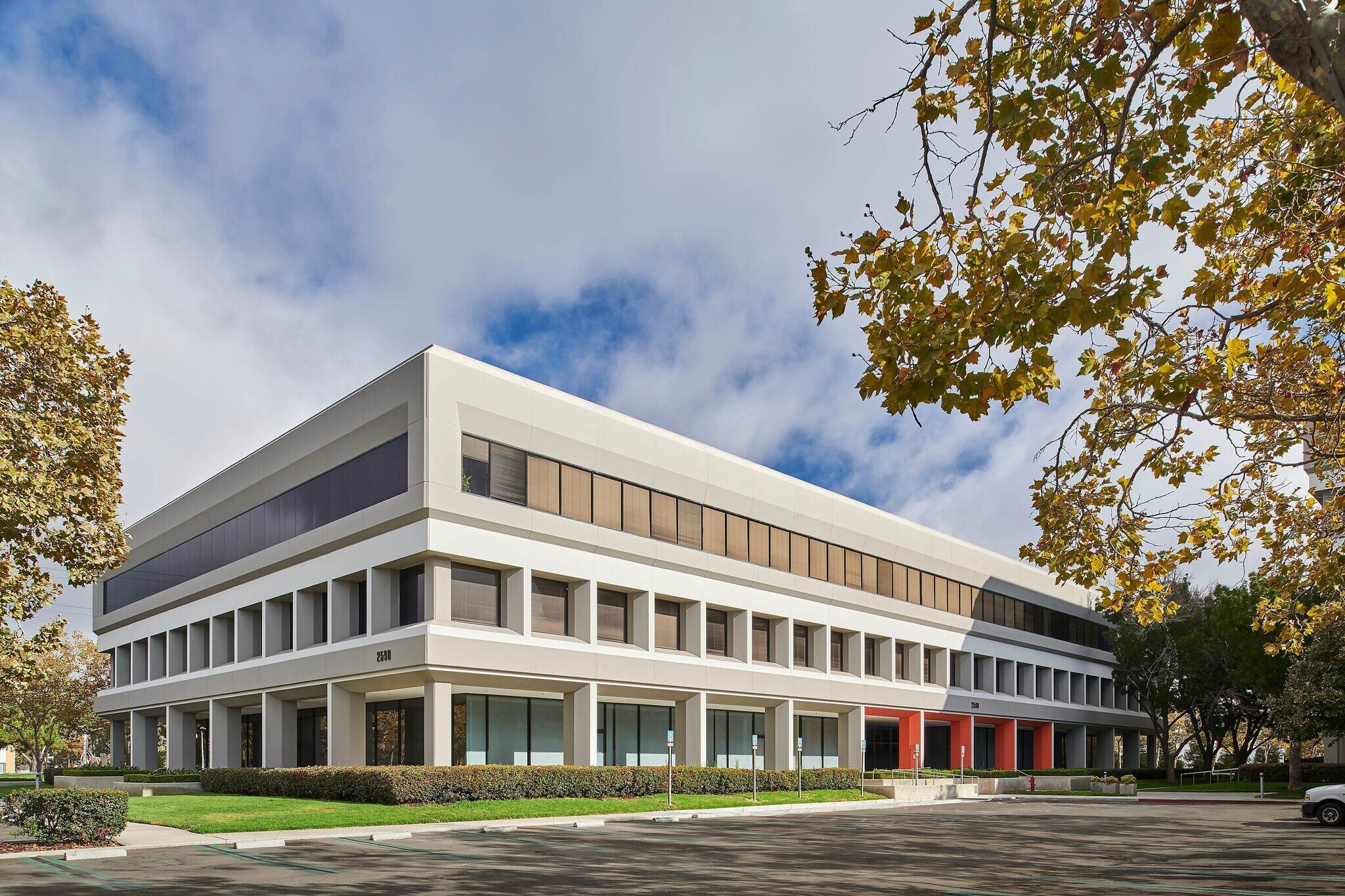 2590 N 1st St, San Jose, CA à louer Photo principale– Image 1 sur 12