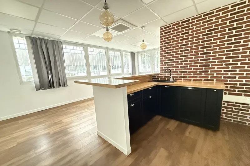 Bureau dans Lattes à louer - Photo de l’immeuble – Image 2 sur 12