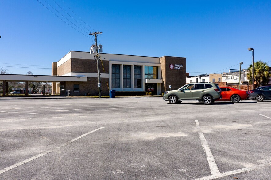 16763 S Pear St, Blountstown, FL à vendre - Photo principale – Image 1 sur 5