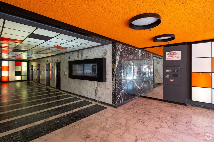 5455 De Gaspé Av, Montréal, QC à louer - Hall d’entrée – Image 2 sur 8