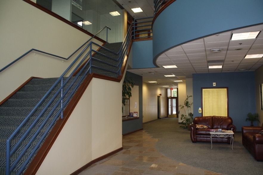 276-278 Turnpike Rd, Westborough, MA à louer - Photo intérieure – Image 3 sur 6