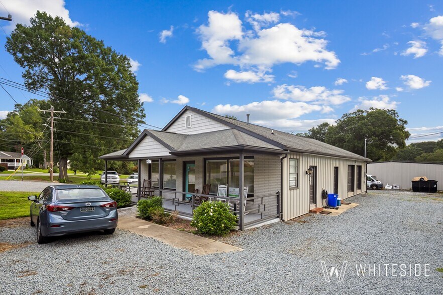 741 Wilshire Ave SW, Concord, NC à vendre - Photo de l’immeuble – Image 3 sur 9