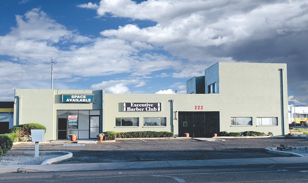 222 E Fry Blvd, Sierra Vista, AZ à louer - Photo de l’immeuble – Image 1 sur 1