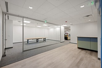 5775 DTC Blvd, Greenwood Village, CO à louer Photo intérieure– Image 2 sur 4