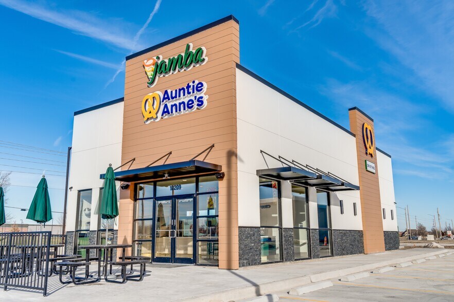 10209 W 29th St N, Wichita, KS à vendre - Photo de l’immeuble – Image 2 sur 4